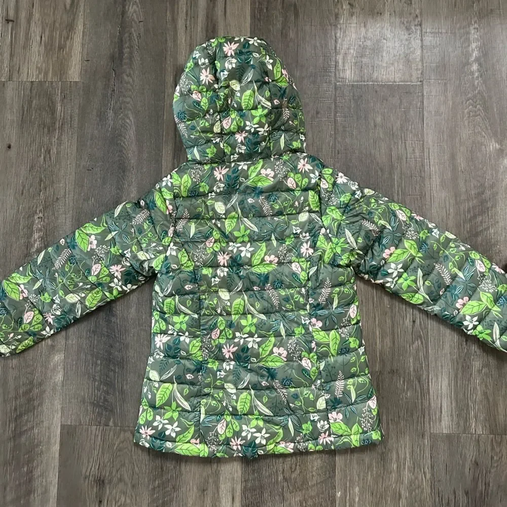 GIRLS LIGHT COAT SIZE SMALL